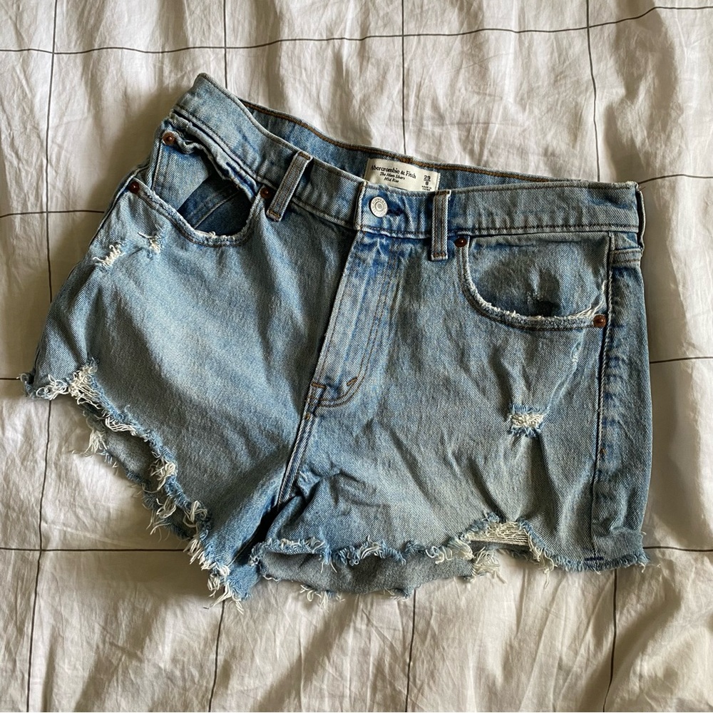 Abercrombie and Fitch The Mom Short